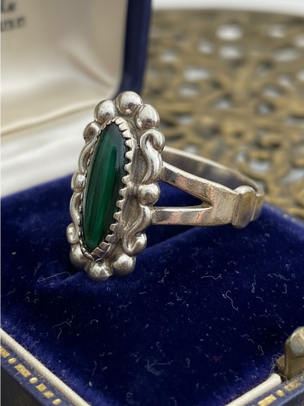 Vintage-Style Silver Ring with Green Marquise Abalone stamped